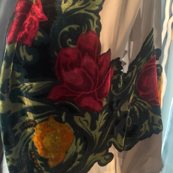 HALSTON vintage floral shawl / wrap / scarf - Picture 7 of 7